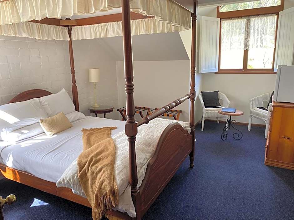 Girraween Country Inn