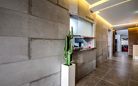 Tongyeong Hangnam Brown Dot