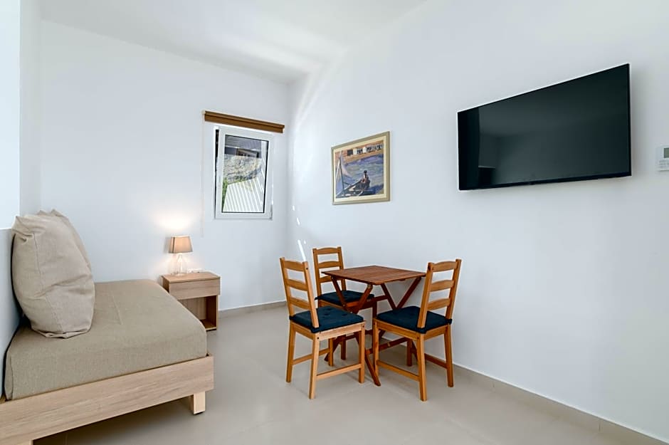 Matina Pefkos Aparthotel