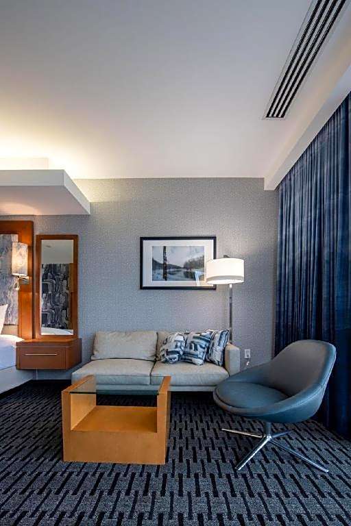 The Hotel At Kirkwood Center