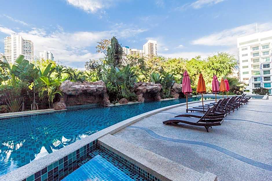 Club Royal Wongamat by Pattaya Sunny Rentals