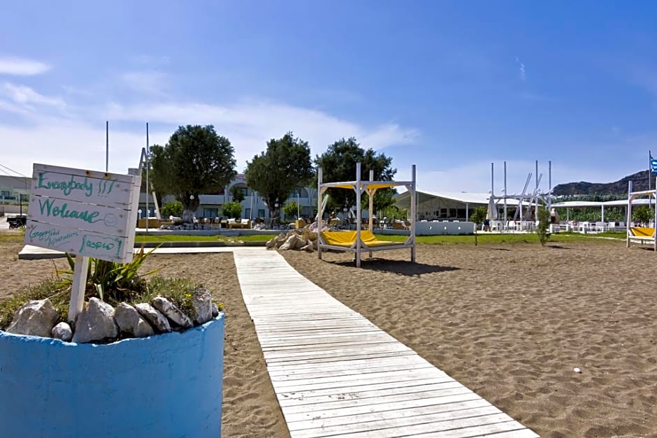 Gregory Peck Beach Break Apartments