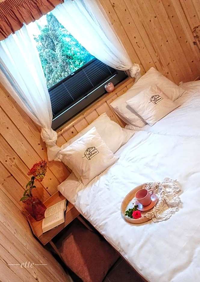 Kwitnące Jabłonie. Całoroczne Domki Wypoczynkowe