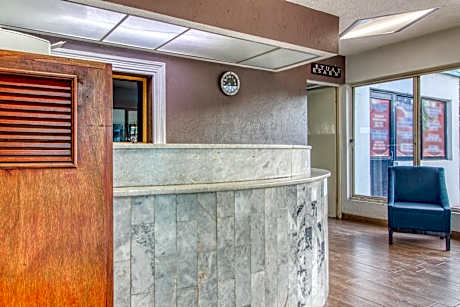 Capital O Hotel La Siesta