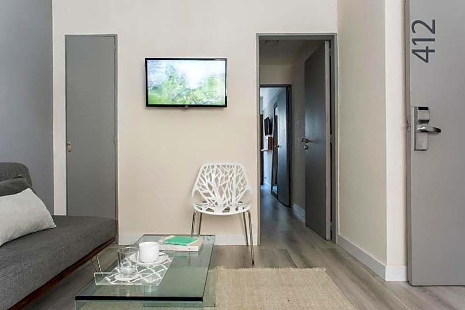 Rochester Hotel Classic