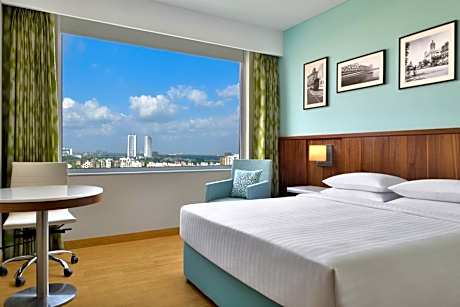 Executive Queen Room