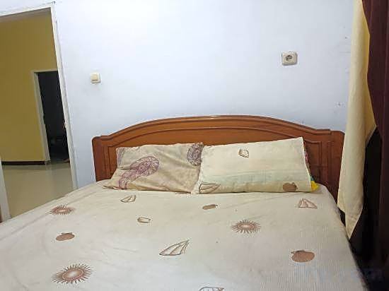 Hotel O Penginapan Annisya Near SMA Negeri 2 Mataram