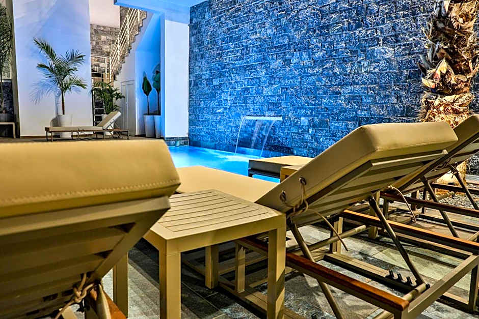 Beach Walk Luxury Suites