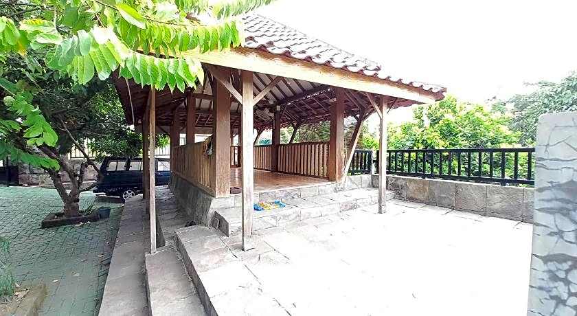 SPOT ON 91756 Alif House Syariah