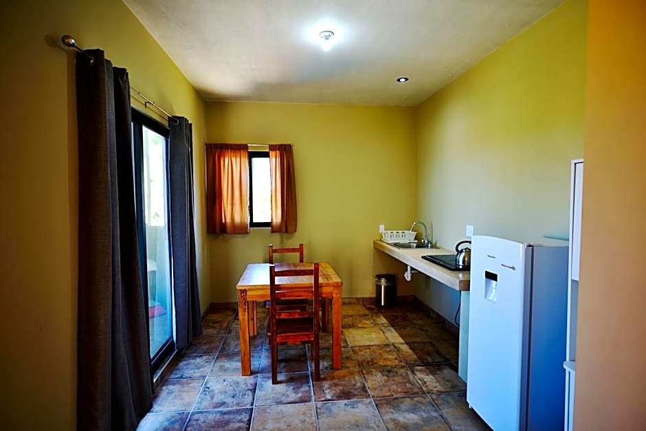 Superbe appartement avec chambre, piscine et parking privé