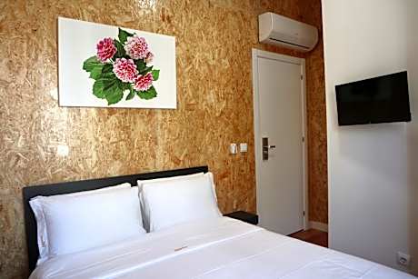 Amadora Boutique Hostel
