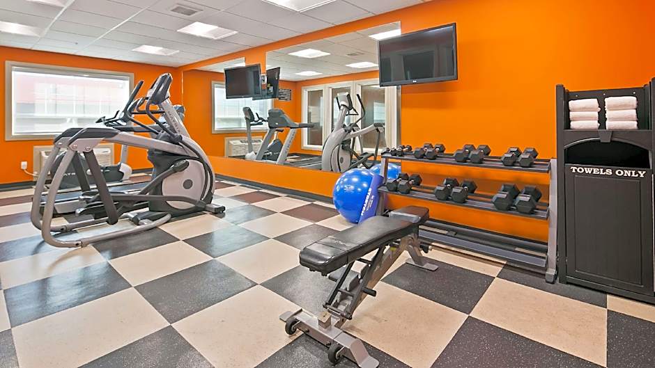 Best Western Plus Peace River Hotel & Suites
