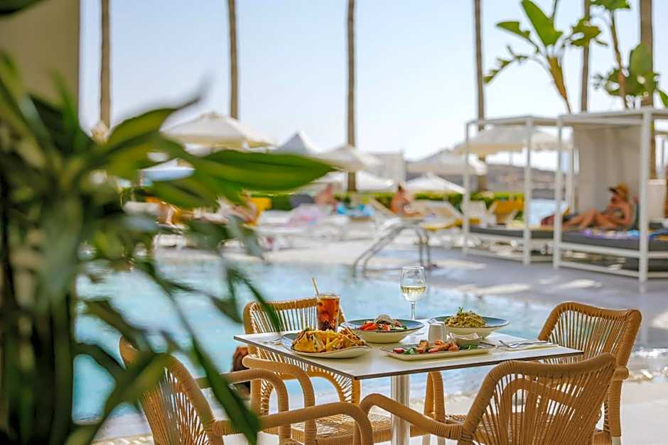 Tasia Maris Sands (Adults Only)