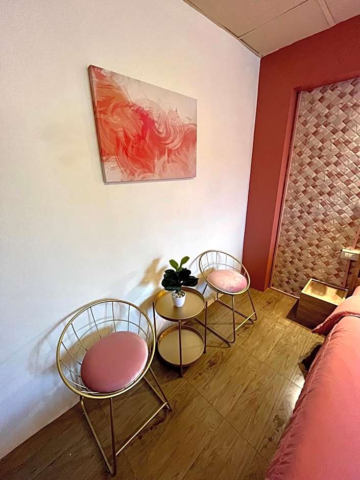 Dawnthaya Ayutthaya Art House บ้านดอนธยๅ อยุธยา