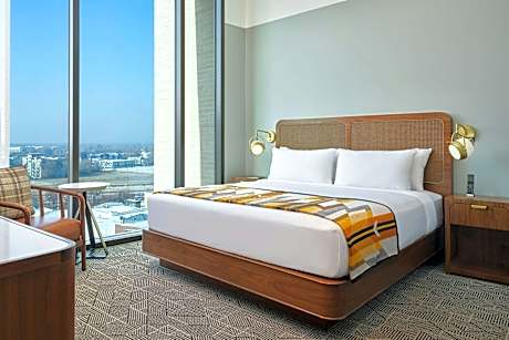 Adams Tower, 1 Bedroom Penthouse Suite, 1 King, Sofa bed, Urban view, Top floor, Tub, Balcony