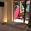 Garni - Hotel Am Burghuegel