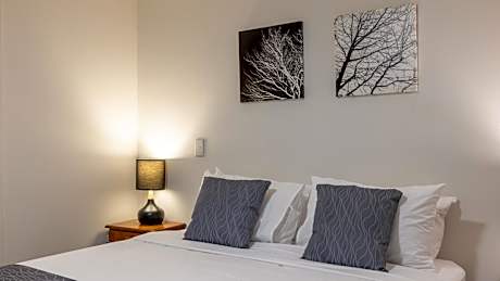 Two-Bedroom Apartment with Two Bathrooms