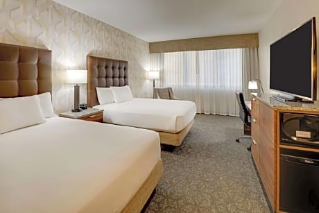 Deluxe Queen Room with Two Queen Beds