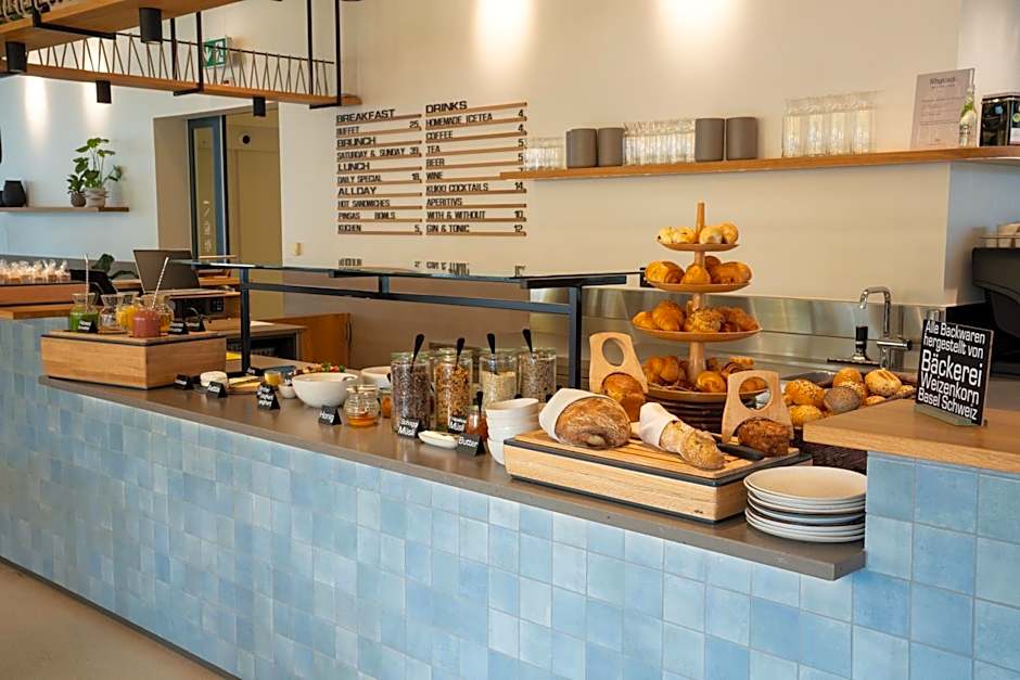 dasbreitehotel am Rhein