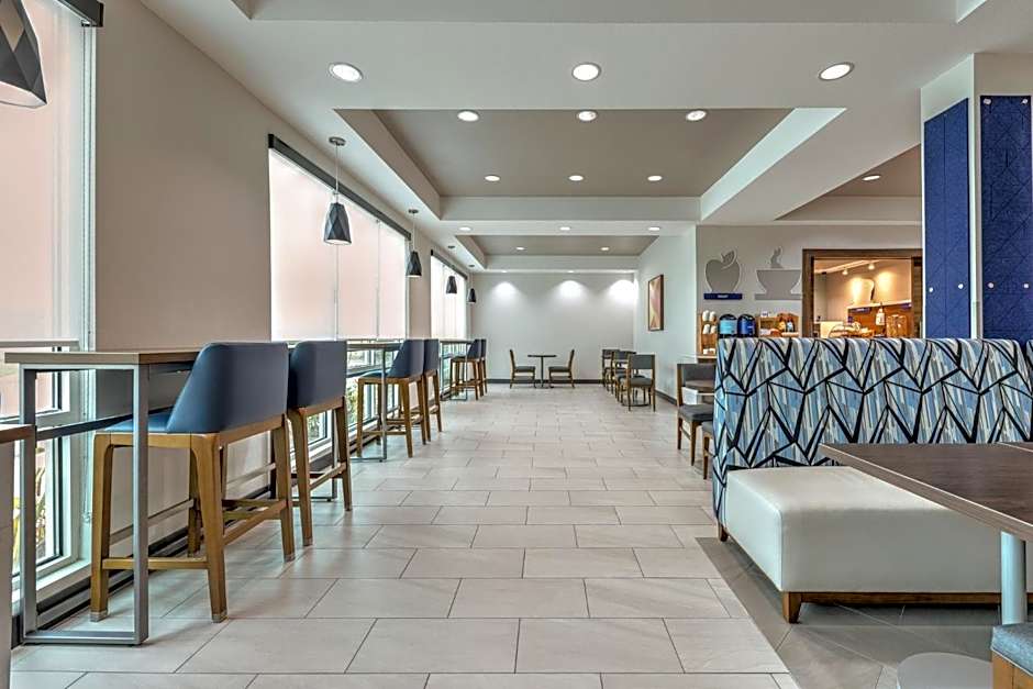 Holiday Inn Express Hotel and Suites Athens By IHG