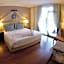 Saint John Hotel