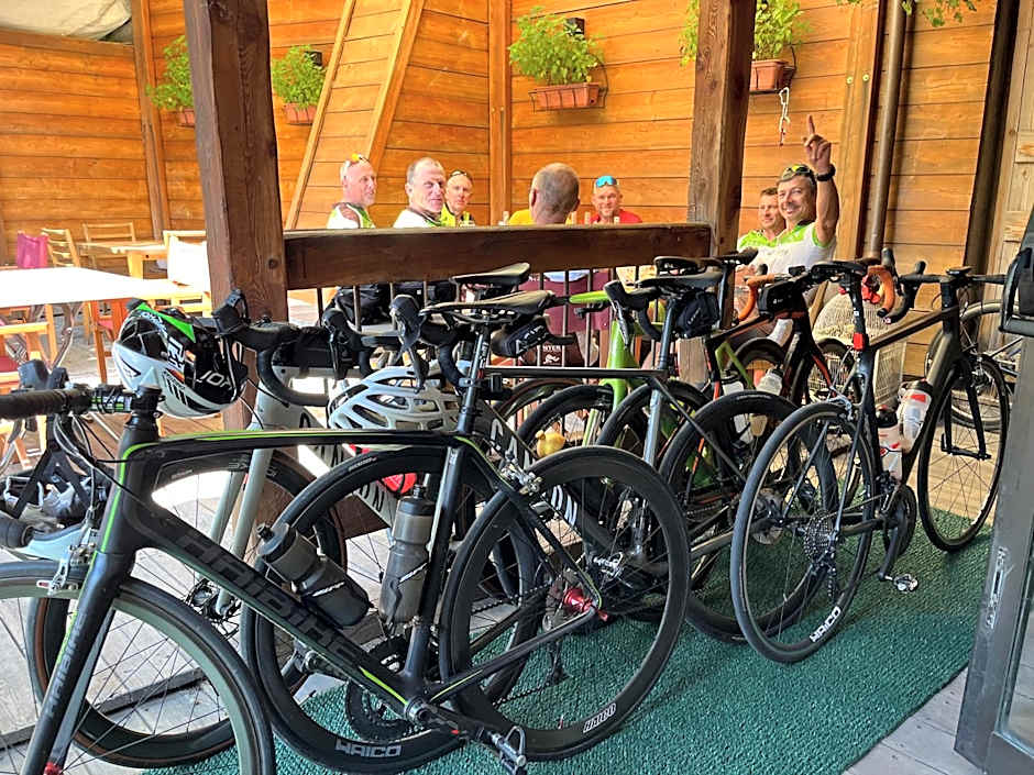 Hôtel des Alpes - Skiers & Bikers Lodge