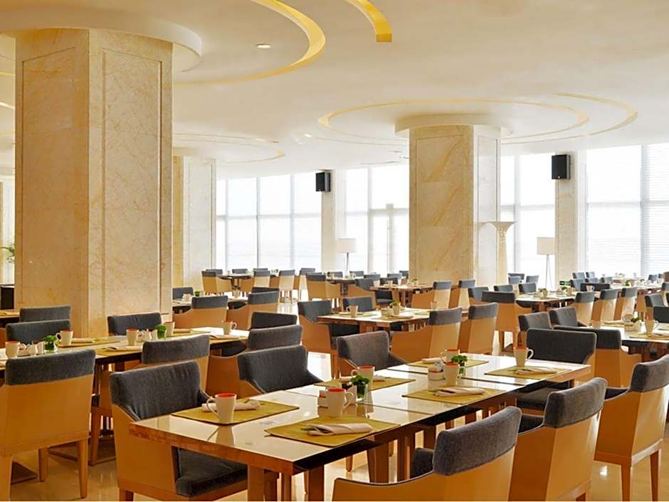 Crowne Plaza Dalian Sports Center by IHG