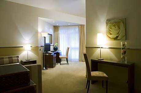 Superior Queen Room