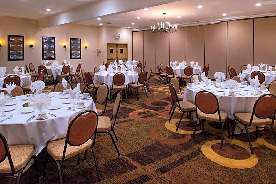 Holiday Inn Dublin - Pleasanton By IHG