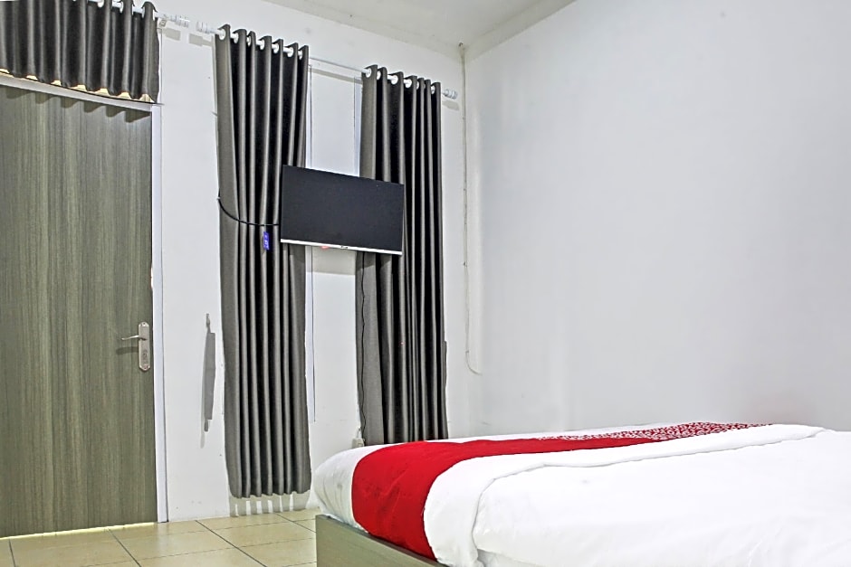 OYO 92457 Wisma Griya Nusa Bangsa