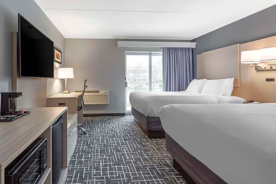 Comfort Inn Hyannis - Cape Cod