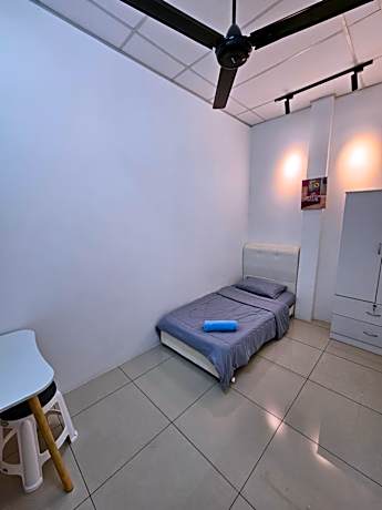 Color Mixed Home Hostel