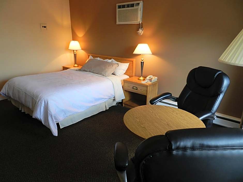 Kings Inn Near the Falls