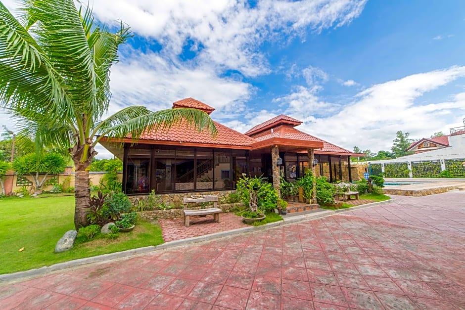 RedDoorz Plus @ Starhomes Olivianville