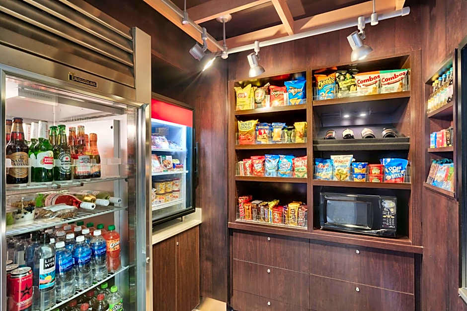 Courtyard by Marriott Johnson City