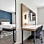 La Quinta Inn & Suites by Wyndham San Jose Silicon Valley