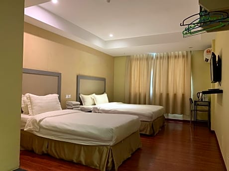 Standard Quadruple Room