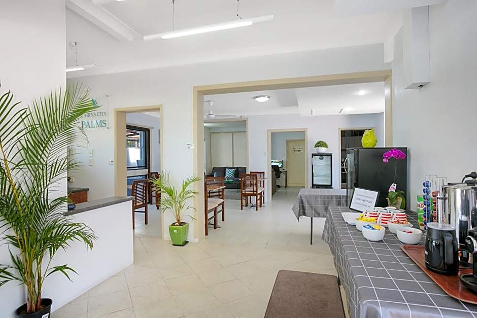 Cairns City Palms