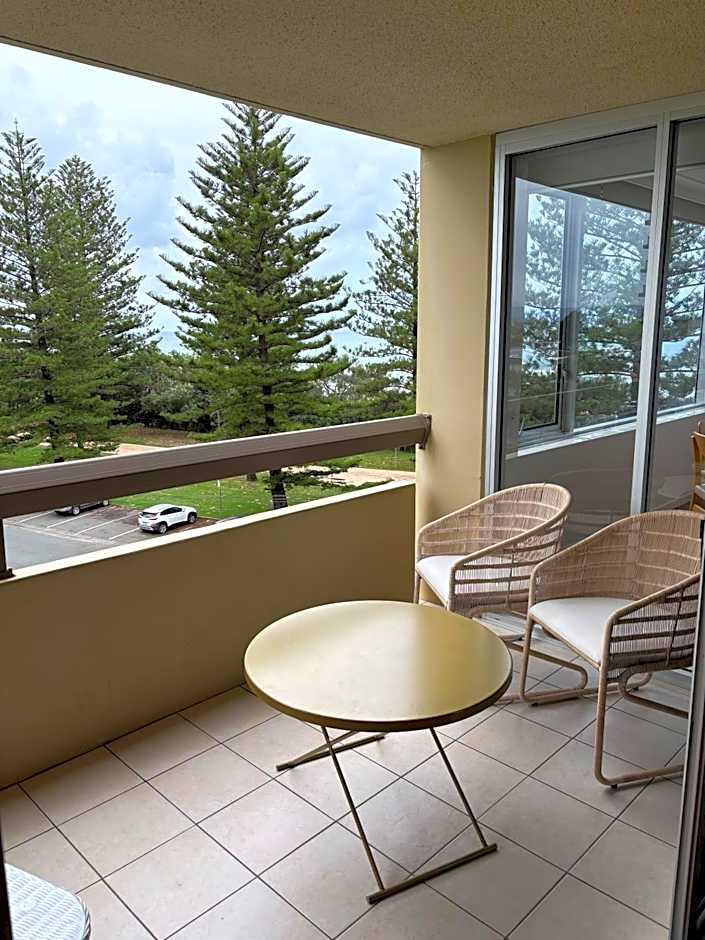 Oceania on Burleigh Beach