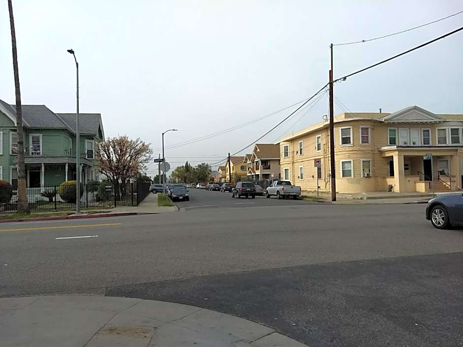 Pads on Pasadena Ave