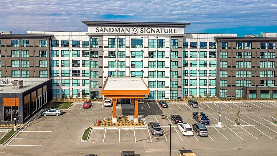 Sandman Signature Saskatoon South Hotel