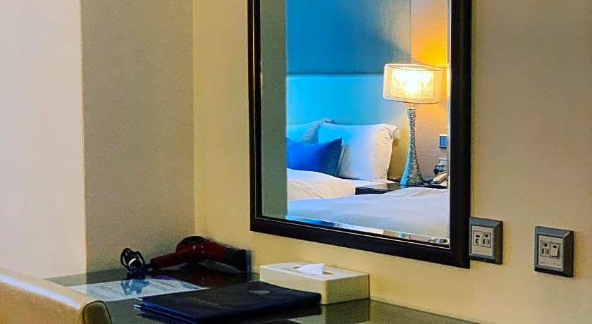 Ever Delightful Business Hotel