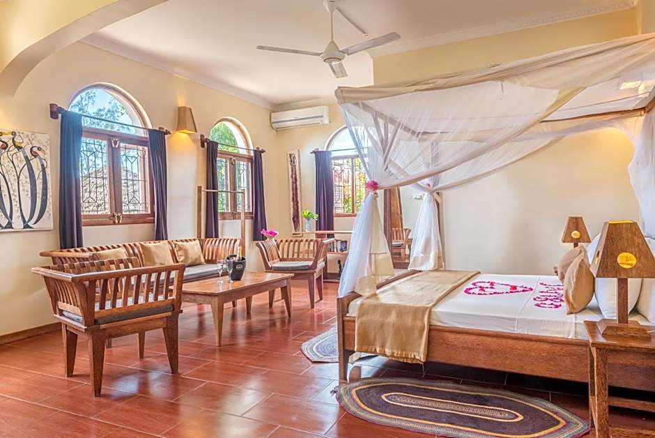 Photo 1 of 8 of Honeymoon Suite