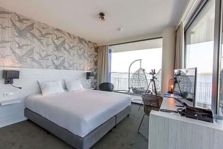Executive Room Lake View