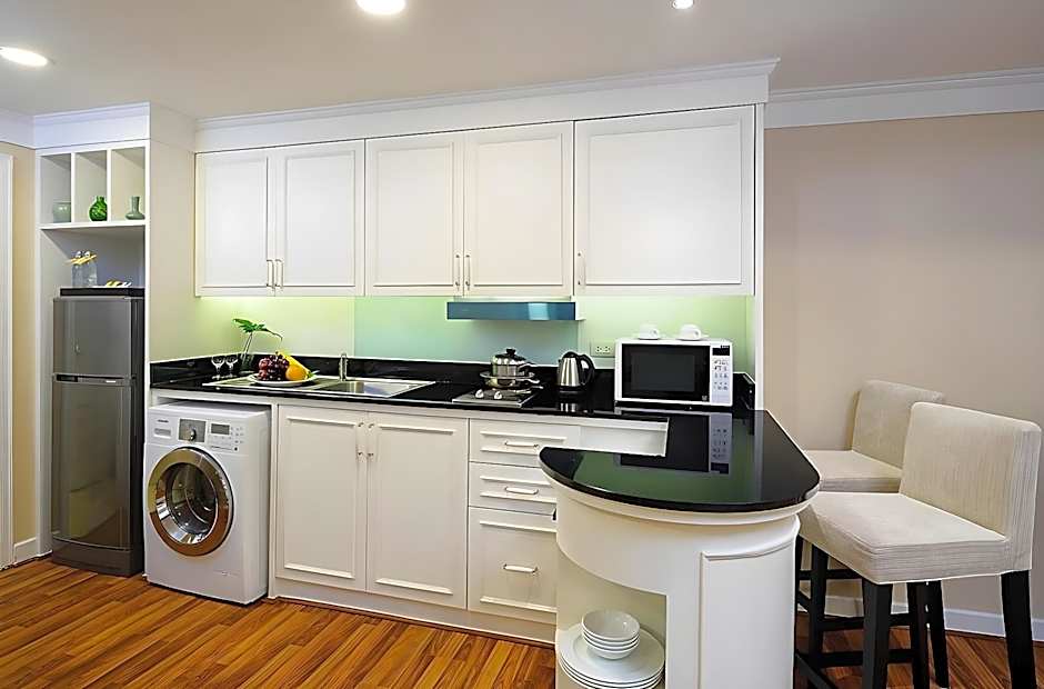 Court Wing Hotel Sukhumvit Bangkok