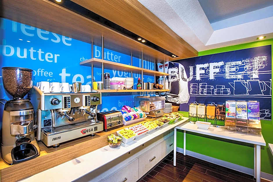 Ibis Budget St Peters