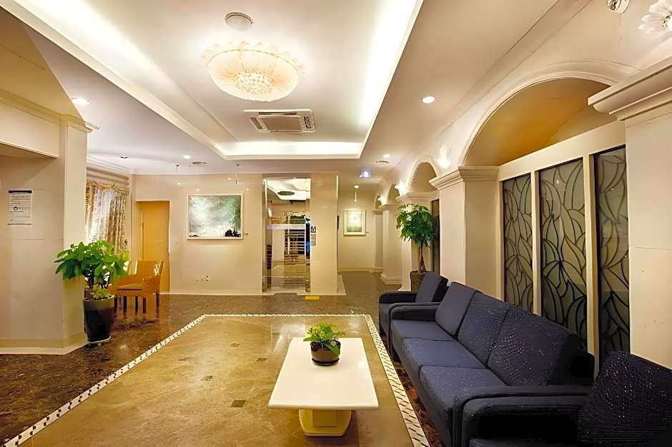 Elin Hotel
