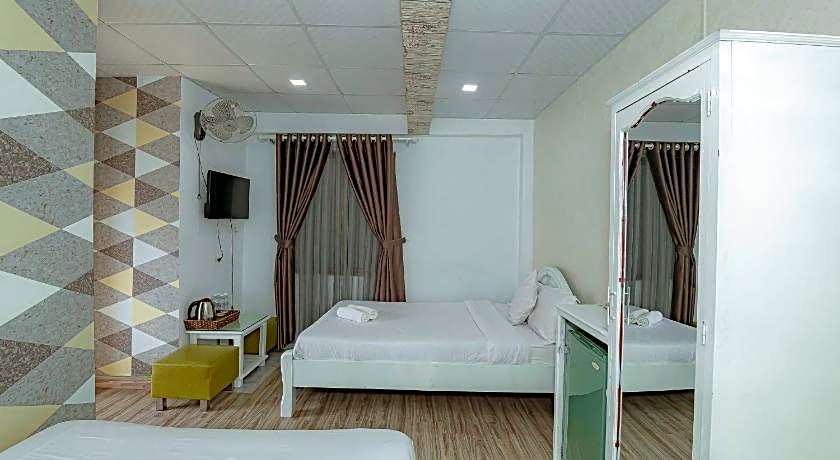 Ken's Backpackers Hotel