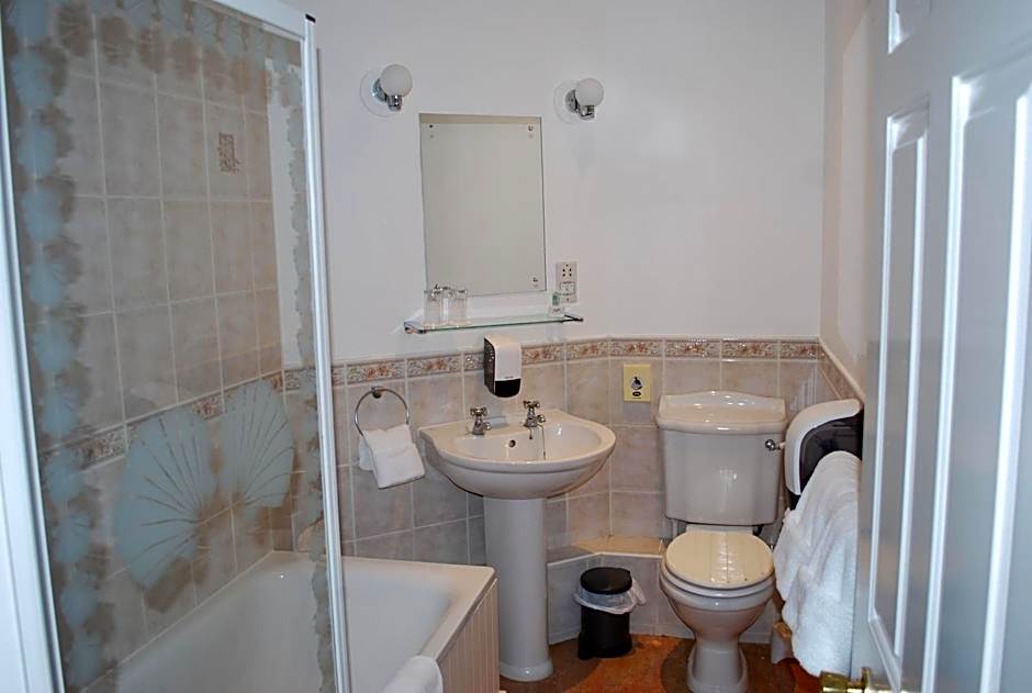 OYO Dunmar House Hotel