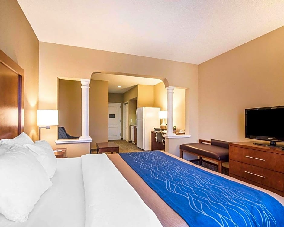 Comfort Inn & Suites Dover-Portsmouth